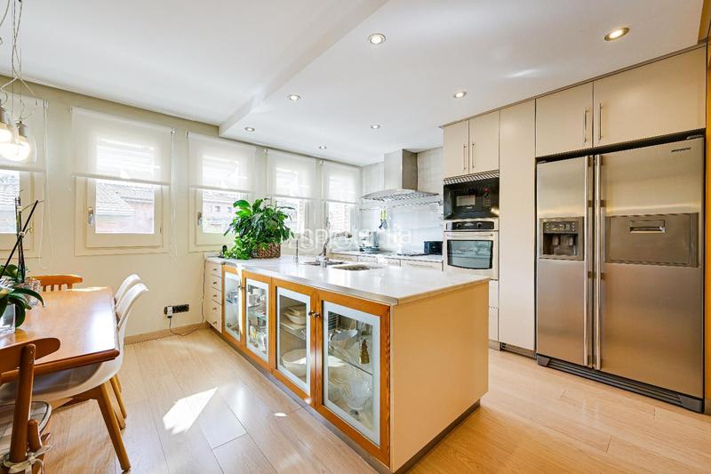 Foto f6b011b6-0126-4bb6-ab25-466b87349007. Maison jumelée avec chauffage parking dans Sant Domènec Sant Cugat del Vallès