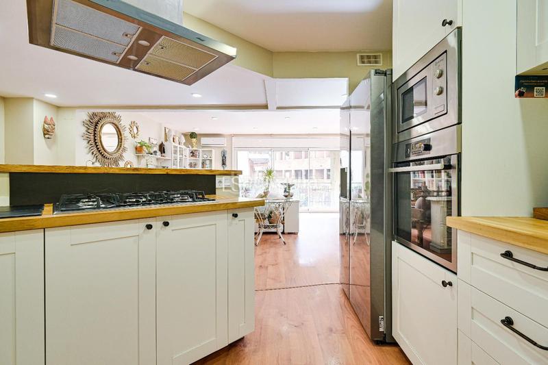 Foto 0dc5be4d-19ca-4983-8c21-b9c59ab8b41e. Etagenwohnung mit heizung in Parc Central Sant Cugat del Vallès