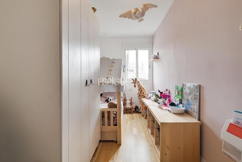 Foto 1a09114d-5693-459a-ab04-3e30c7525c29. Casa adossada amb calefacció aparcament piscina a Sant Cugat del Vallès