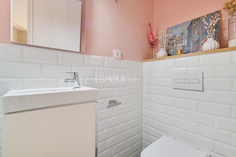 Foto b9954e0e-d478-46eb-9243-6b2a9d9c523b. Casa adossada amb calefacció aparcament piscina a Sant Cugat del Vallès