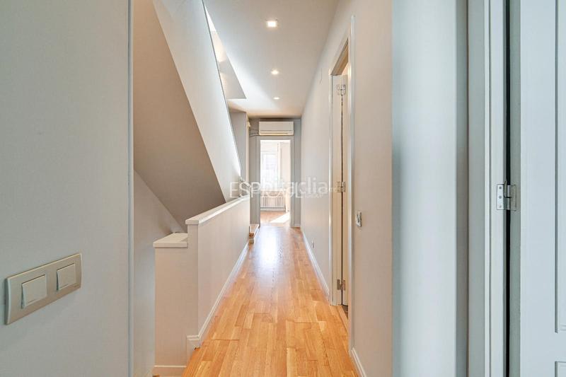 Foto 004230bd-90da-45bb-8d23-1531ab2da371. Casa adossada amb calefacció aparcament a Eixample Sant Cugat del Vallès