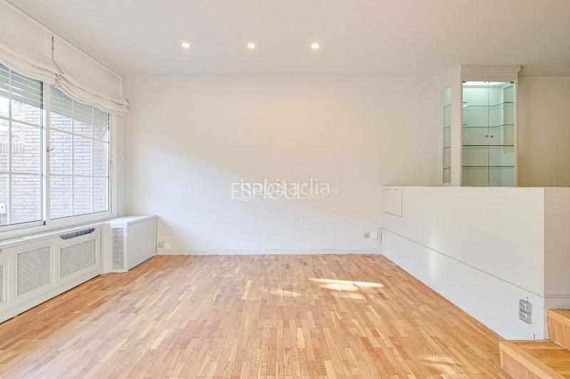 Foto 02fd322e-05c9-4243-8b16-1c1811a29d4a. Casa adossada amb calefacció aparcament a Eixample Sant Cugat del Vallès