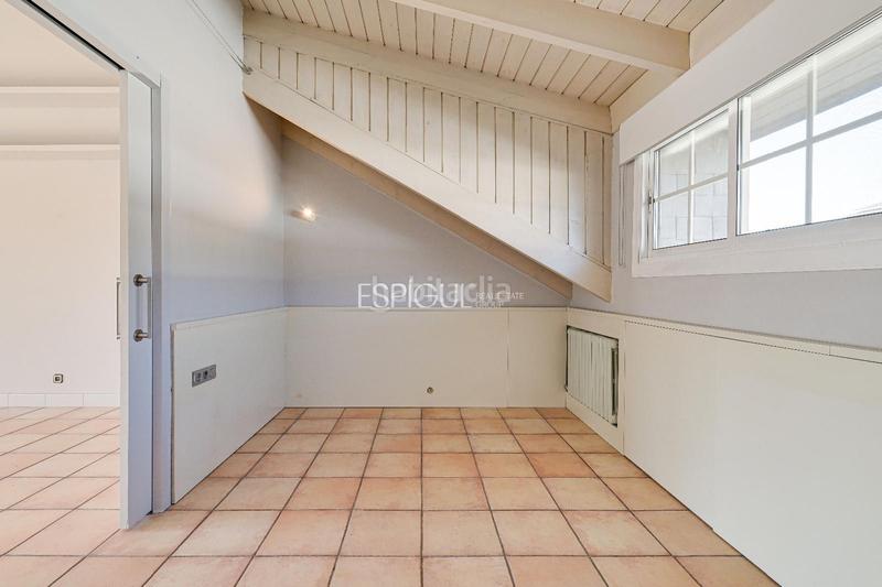 Foto 39d0bc69-55aa-4f31-b4c1-35f8d2aece39. Casa adossada amb calefacció aparcament a Eixample Sant Cugat del Vallès