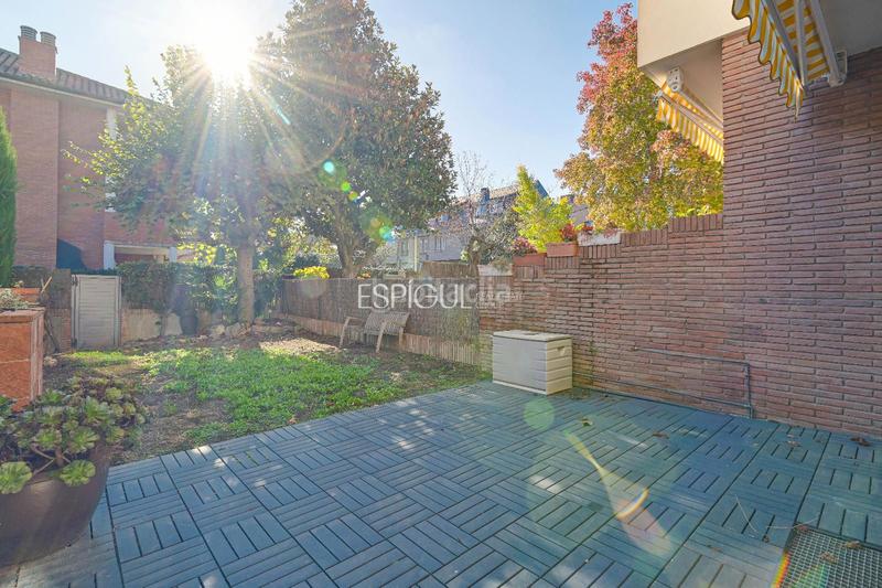 Foto 3c85924a-f9d2-4bc8-8ca6-af3abfe4f93b. Casa adossada amb calefacció aparcament a Eixample Sant Cugat del Vallès