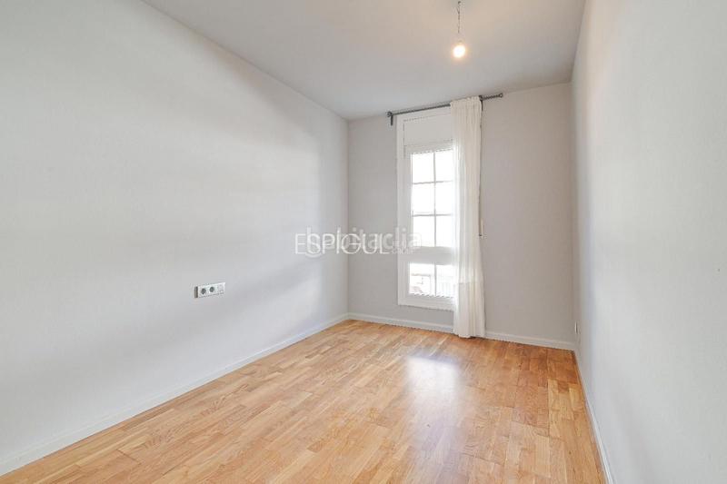 Foto 437c9b72-0b64-4ff1-af75-bd99c9ee31ae. Casa adossada amb calefacció aparcament a Eixample Sant Cugat del Vallès