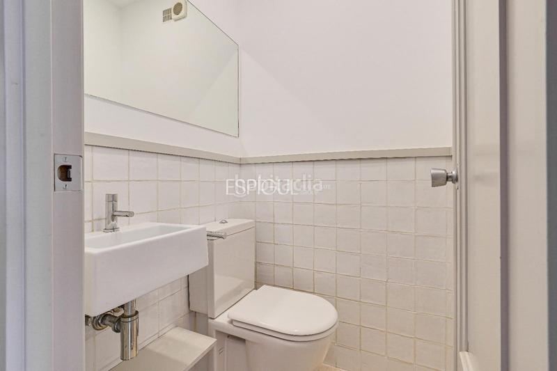 Foto b403fc7d-4edf-4405-af9d-6deb034f03d4. Casa adossada amb calefacció aparcament a Eixample Sant Cugat del Vallès