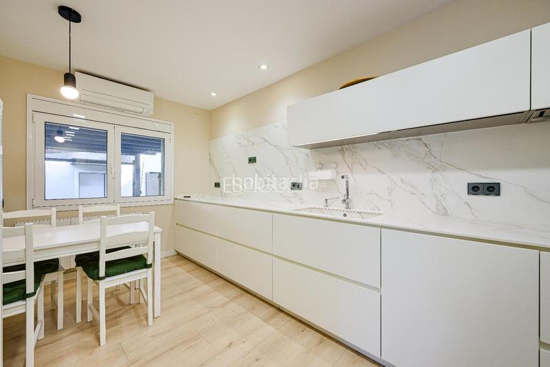 Foto 6ed7737e-1be7-4e72-a074-2195d0b279b3. Casa con riscaldamento parcheggio piscina in Mira-sol Sant Cugat del Vallès