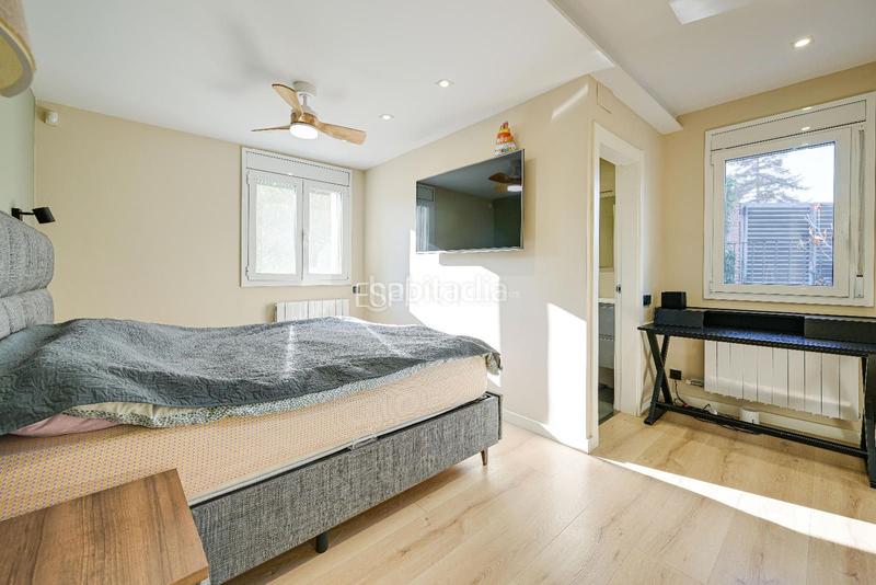 Foto 99e1503b-50d0-42ab-b2a4-f68003708a8d. Casa con riscaldamento parcheggio piscina in Mira-sol Sant Cugat del Vallès