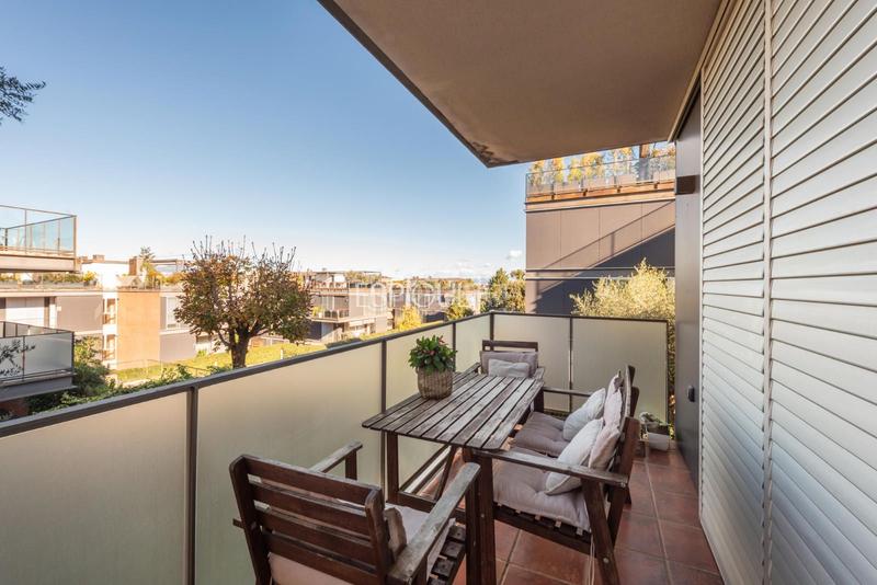 Foto 4994dab7-3958-4379-8886-66024f88045f. Pis amb calefacció aparcament piscina a Arxiu Sant Cugat del Vallès