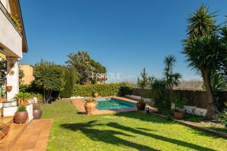 Haus  Pg valldoreix. Chalet en venta en zona arxiu de sant cugat del vallès