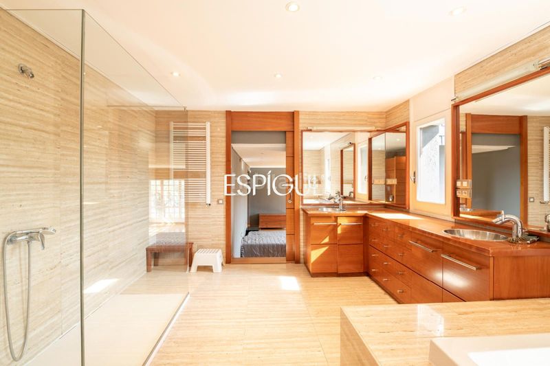 Foto d6af496e-1566-4078-953a-97877a61fef4. Casa amb calefacció piscina a Golf-Can Trabal Sant Cugat del Vallès