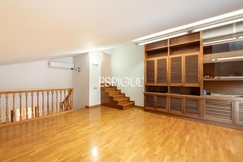 Foto ff3e3c8d-d80a-4e1d-b0dc-c16a6e707b92. Casa amb calefacció piscina a Golf-Can Trabal Sant Cugat del Vallès