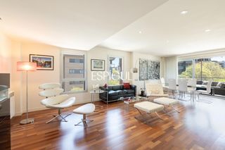 Flat  Can delaire. Piso con gran terraza, piscina comunitaria, y 4 dormitorios en v