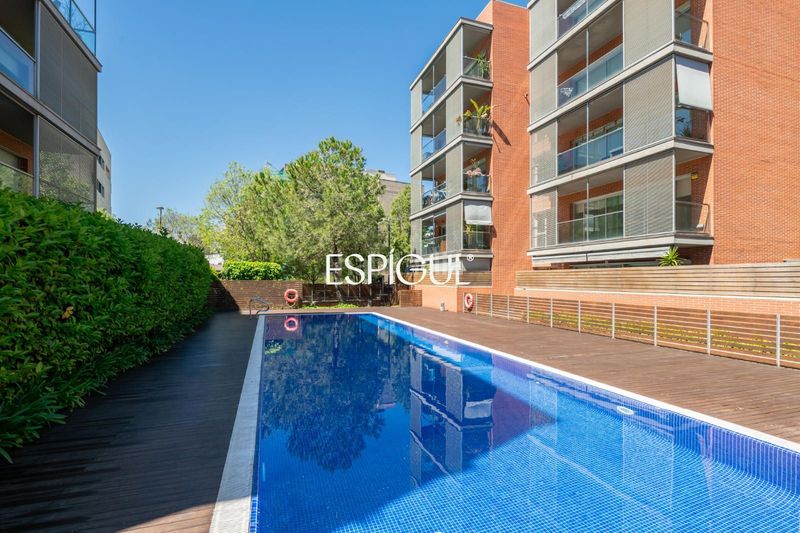 Foto 45d04368-7a86-4afc-b79f-bcdad6df9167. Pis amb calefacció aparcament piscina a Volpelleres Sant Cugat del Vallès