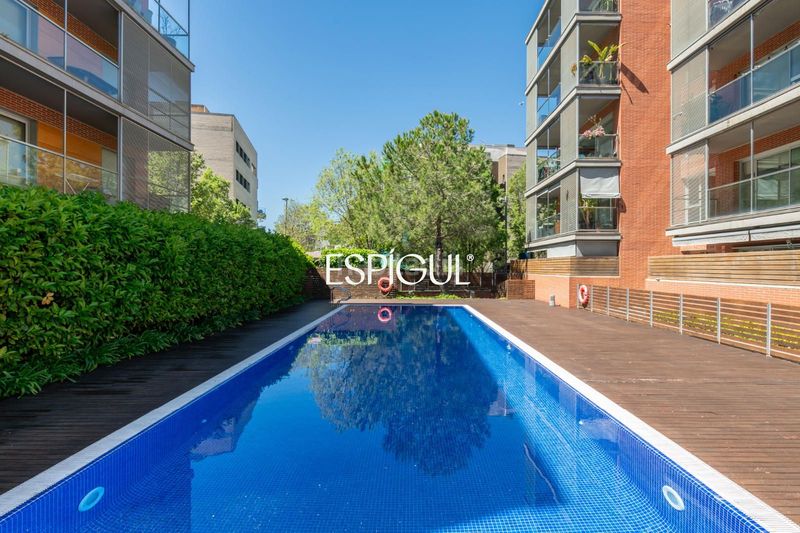 Foto 51cf5564-a986-4de1-9453-888a381976f3. Pis amb calefacció aparcament piscina a Volpelleres Sant Cugat del Vallès
