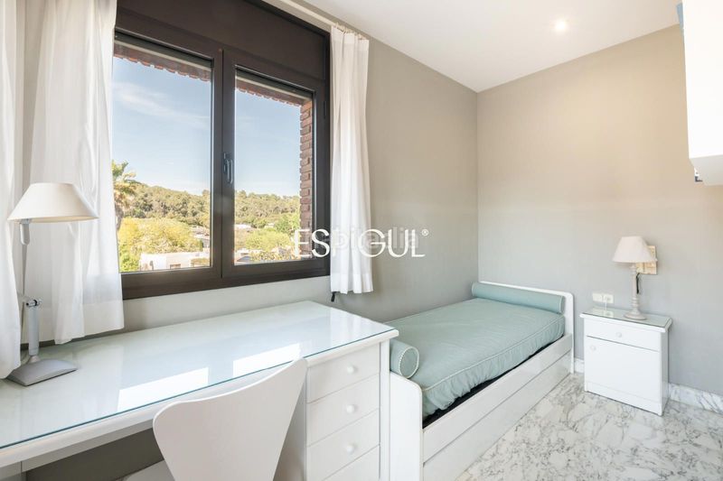 Foto 3c8b67b1-9e59-49e2-88c1-42293f41a07f. Casa amb calefacció aparcament piscina a Golf-Can Trabal Sant Cugat del Vallès