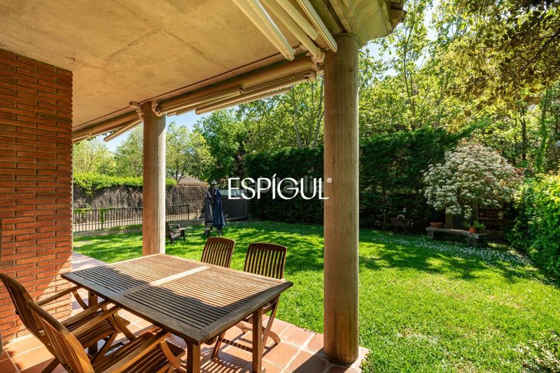 Foto 76acfbfc-48d6-4f5e-bdfb-523382a86ea2. Casa amb calefacció aparcament piscina a Golf-Can Trabal Sant Cugat del Vallès