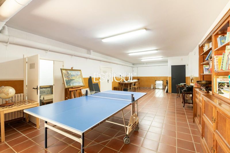 Foto dfb6e213-601c-41f0-9a45-d435afe50261. Casa amb calefacció aparcament piscina a Golf-Can Trabal Sant Cugat del Vallès
