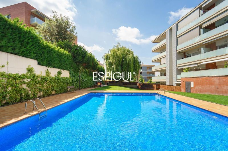 Foto 6aa6c8d9-6f24-4a66-81ee-d815788e1c40. Pis amb calefacció aparcament piscina a Turó de Can Mates Sant Cugat del Vallès