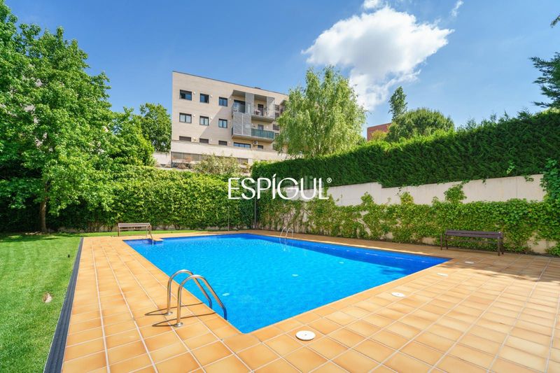 Foto b99bbc69-ff4c-4ec3-9502-cbf7c01d7f08. Pis amb calefacció aparcament piscina a Turó de Can Mates Sant Cugat del Vallès