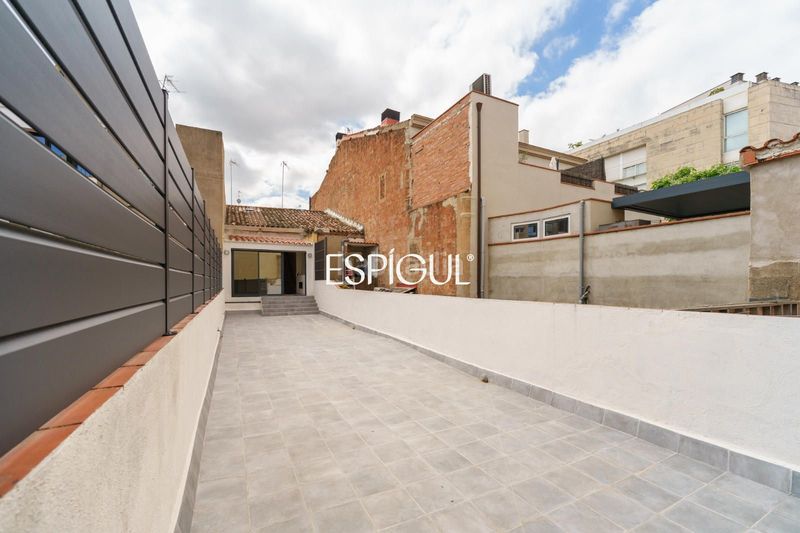 Foto 17b0ddd1-77f5-466a-915e-e3c78985fc59. Maison avec chauffage dans Centre Sabadell