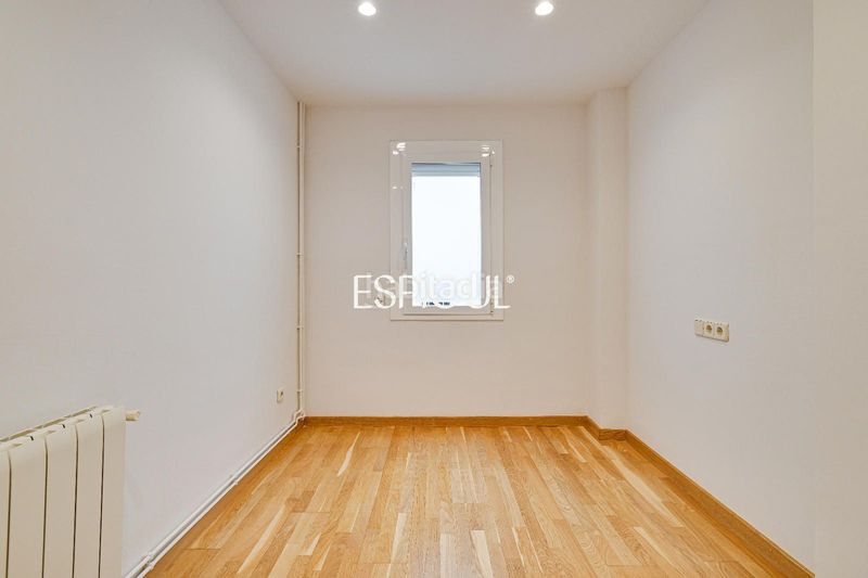 Foto 0297daa7-a952-4e01-8321-8c1a9044d3f1. Pis amb calefacció a Centre - Estació Sant Cugat del Vallès