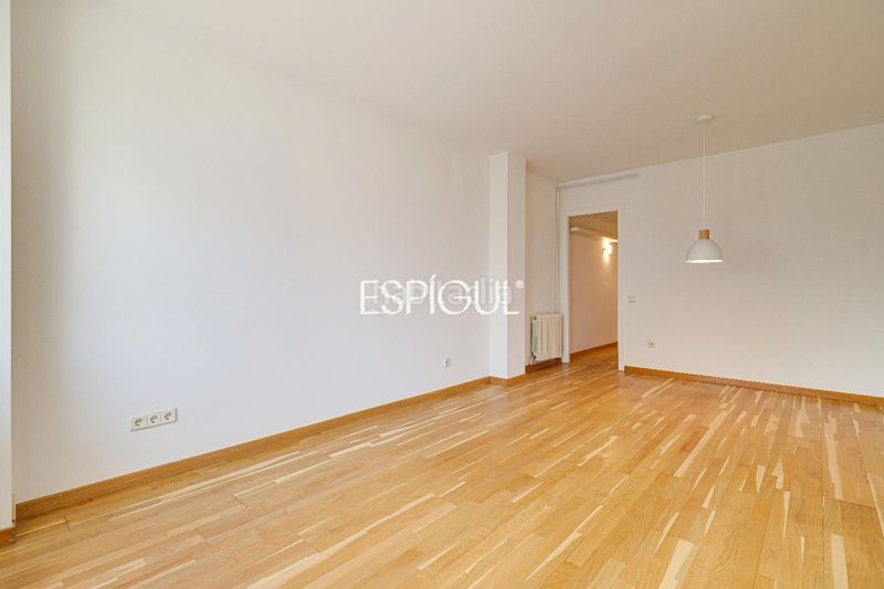 Foto 1b000897-7cf8-43e7-8512-366dd88a3096. Pis amb calefacció a Centre - Estació Sant Cugat del Vallès