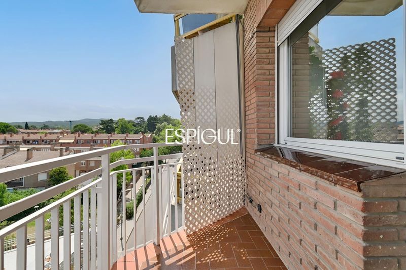 Foto f9694ae7-20e7-45df-aa89-9ac4e9b3e333. Pis amb calefacció a Centre - Estació Sant Cugat del Vallès
