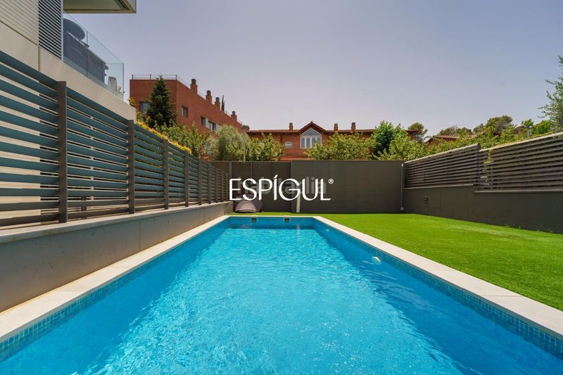 Foto f02efdf6-3b9f-44b5-b237-6c66ba9541ef. Pis amb calefacció aparcament piscina a Golf-Can Trabal Sant Cugat del Vallès