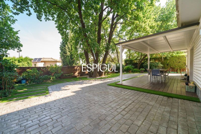 Foto c3a61ee5-d0e2-43ec-85da-64f7ab9dfdfa. Casa amb calefacció aparcament piscina a Mira-sol Sant Cugat del Vallès