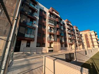 Piso en Calle hermanas mirabal 10. Urbanización con piscina, zonas verdes, terraza, y garaje  ¡ lo