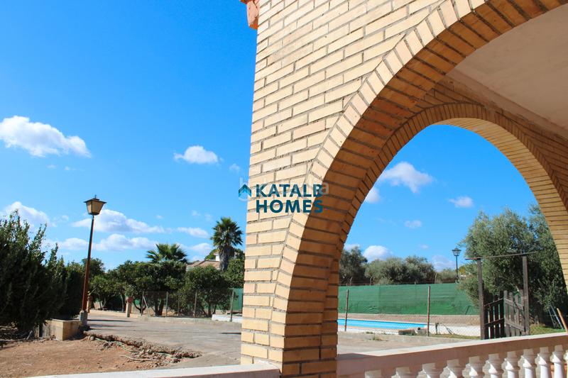 Foto 637fef23-08e8-4f1b-b443-0ca683634eb4. Chalet  en venta Nuevo Bulevar en Nuevo Bulevar Mairena del Aljarafe