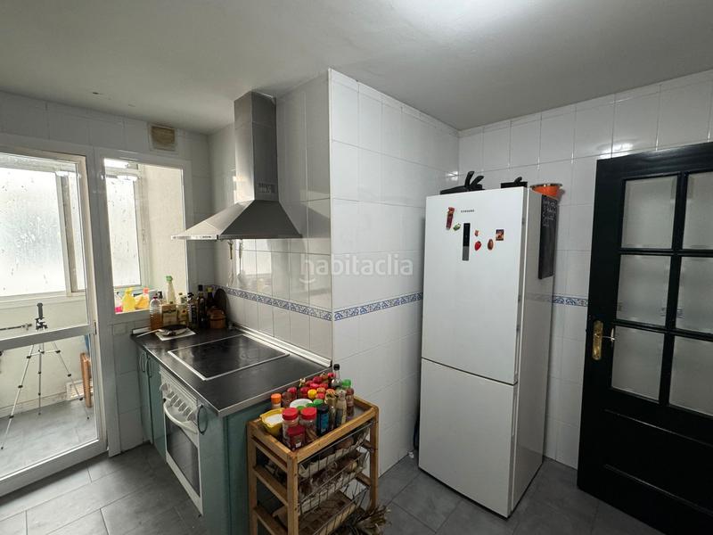 Foto 12bfd9a1-fb63-473a-bf9c-49e24b2d52d6. Appartement avec parking piscine dans Gelves