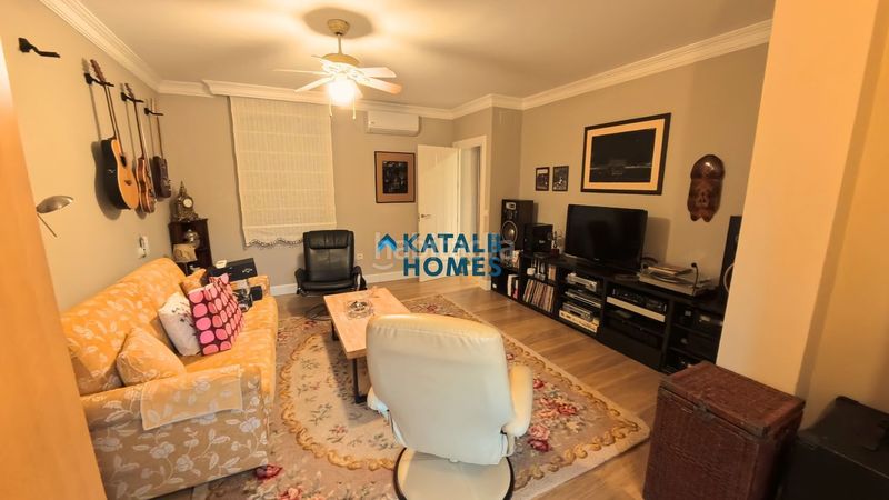 Foto 07cae8f3-42dd-4ec9-909c-33e3af45e6fd. Chalet en calle cáceres 8 en Las Almenas Tomares