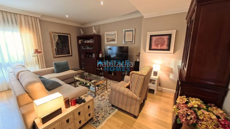 Foto eab3285c-2741-4cf2-a63b-bdee454c46a9. Chalet en calle cáceres 8 en Las Almenas Tomares