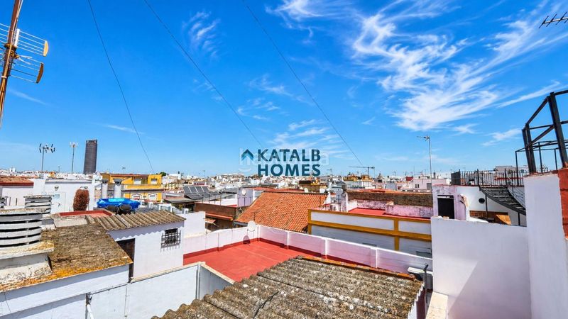 Foto 44991f66-dc21-4164-93c1-5f67b8736082. Planta baixa a Triana Casco Antiguo Sevilla