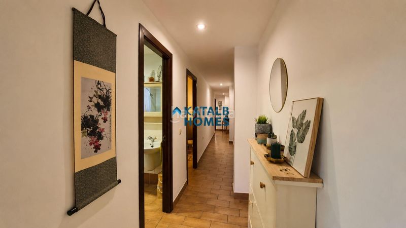 Foto 7a3a66ca-8a97-43bb-bc37-9bc2e19f8929. Planta baixa a Triana Casco Antiguo Sevilla