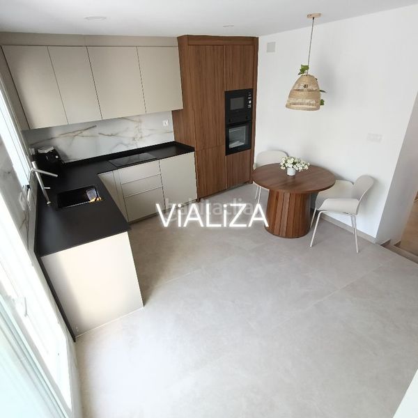 Foto 9f38d5f4-5ff0-403b-be8b-56d56e99bc67. Casa adossada amb piscina a Manuel