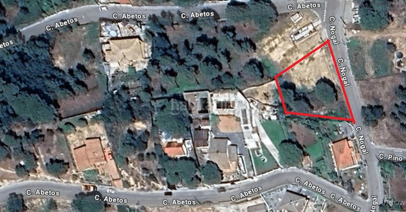 Foto 0dbcf1bd-5b96-4c97-b97e-18b00386aa22. Terreno residencial en carrer pi 1 parcela plana esquinera en Riudarenes