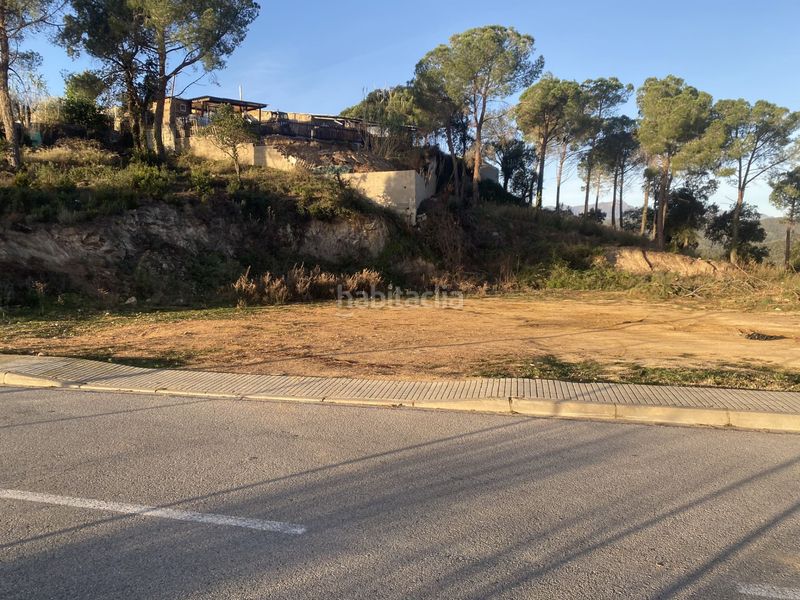 Foto a02d9da4-ddb2-4b74-a41d-d61d8a0f5dea. Terreno residencial en carrer pi 1 parcela plana esquinera en Riudarenes