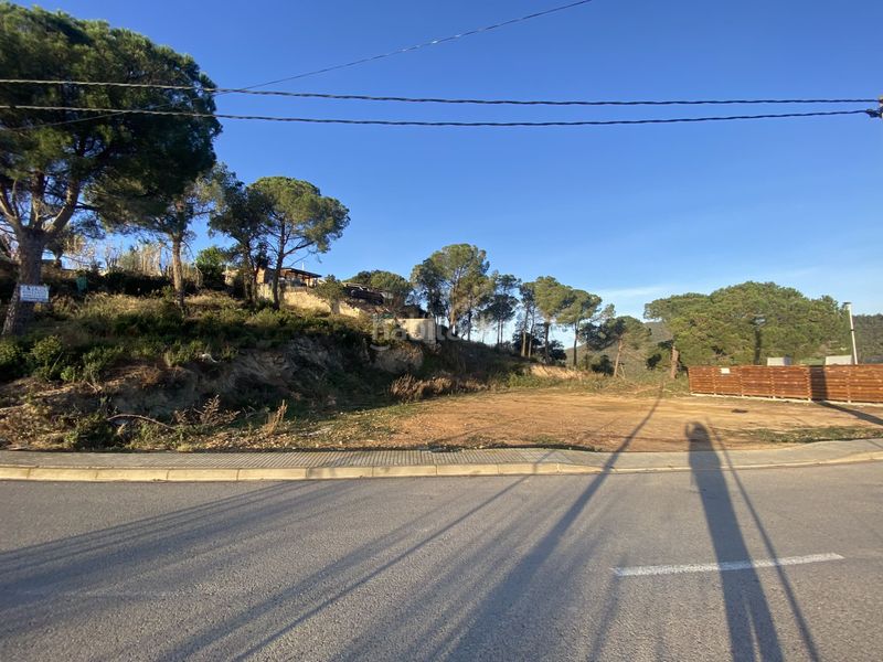 Foto b0a1cbfb-e4ae-48be-9132-2e884c512979. Terreno residencial en carrer pi 1 parcela plana esquinera en Riudarenes