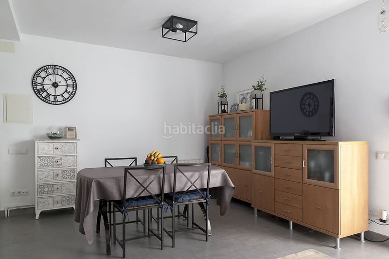 Foto 56bb5660-47c6-49b9-af0b-09270658a6d0. Casa aparellada amb calefacció a Sant Celoni