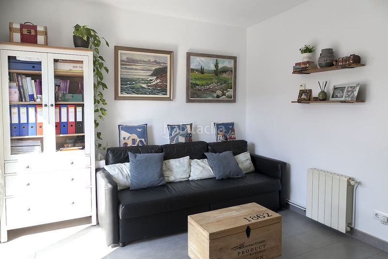 Foto 73016907-9111-4c51-9888-7bee7d2f8836. Casa aparellada amb calefacció a Sant Celoni