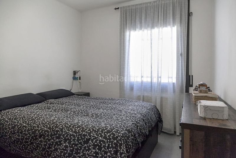 Foto 7f7ed937-4f05-486a-b392-383a6ada99b4. Casa aparellada amb calefacció a Sant Celoni