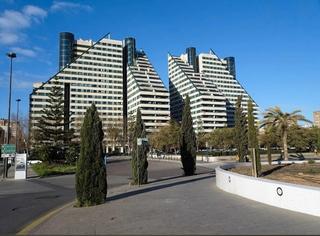 Piso  Avinguda de l'institut obrer de valència. Maravilloso piso en ciutat de les arts valencia