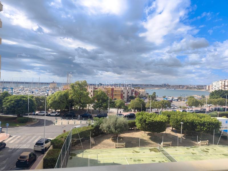 Foto 57b39231-7ac8-4b95-8d4a-0571648e9ed2. Appartement dans avenida doctor gregorio marañón 7 dans Torrevieja