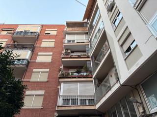 Pis a Plaza sardoy 9. Murcia centro, 3 dormitorios, 1 baño, reformado, ascensor.