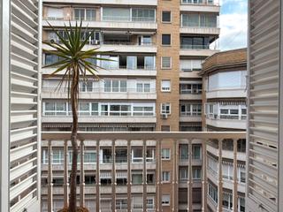 Pis en Gran va del escultor francisco salzillo 5. Gran va escultor salzillo, murcia centro, balcn, 196 m,disea