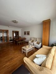 Miete Etagenwohnung in San Miguel. Vivienda de 4 dormitorios en pleno centro de murcia