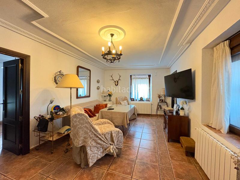 Foto 9c9b67bb-c1d9-4ae5-90e9-6a17a425612e. Casa  con piscina y amplio terreno en Aljucén